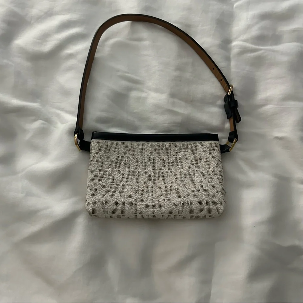 Michael Kors Shoulder Bag